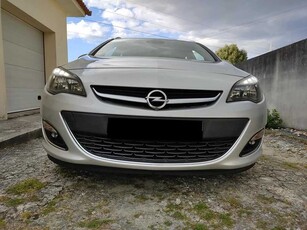 Opel Astra Sports Tourer Mazarefes E Vila Fria •