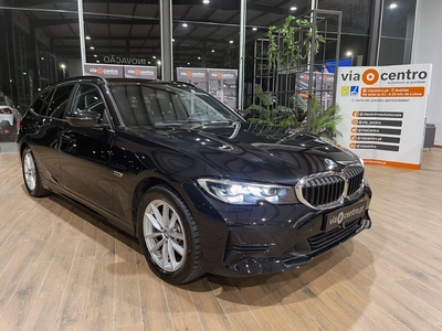BMW Serie-3 320 e Touring Corporate Edition Auto por 39 900 € Via Centro | Lisboa