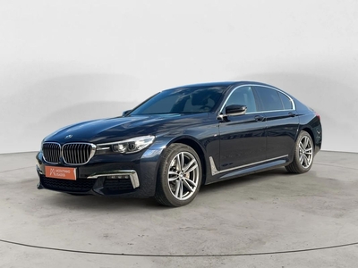 BMW Serie-7 725 d por 48 900 € M. Coutinho Douro - Comércio de Automóveis SA | Porto