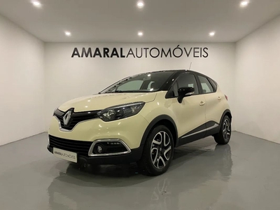 Renault Captur 0.9 TCE Exclusive com 61 000 km por 13 900 € Amaral Automóveis | Porto