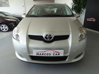 Toyota Auris 1.4 D-4D AC por 11 400 € Marcoscar - Stand de Macedo de Cavaleiros | Bragança