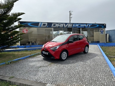 Toyota Aygo 1.0 X-Play Plus por 11 900 € Drive Point | Porto