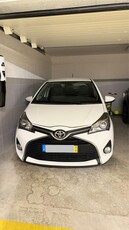 Toyora YARIS 1.0 VVT-i Confort + Pack Style Canidelo •