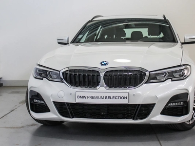 BMW Serie-3 330 e Touring Pack M Auto por 47 900 € BMcar | Braga
