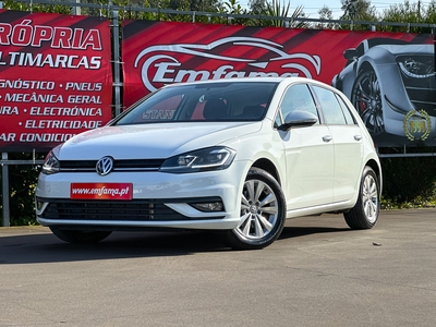 Volkswagen Golf 1.6 TDi Confortline por 15 950 € Stand 2 | Aveiro