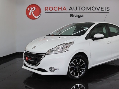 Peugeot 208 1.2 VTi Active com 121 726 km por 8 450 € Rocha Automóveis - Braga | Braga