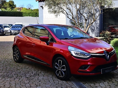 Renault Clio 0.9 TCe Limited com 37 760 km por 14 950 € Trocar | Porto