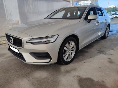 Volvo V60 2.0 D4 Momentum Plus Geartronic por 31 399 € Stand Tinocar | Aveiro