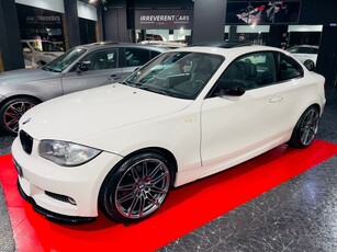 BMW Serie-1 118 d com 163 936 km por 16 900 € Irreverentcars | Porto