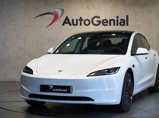 Tesla Model 3 Tração Traseira Premium com 56 km por 41 990 € AutoGenial Comércio de Automóveis, Lda | Porto