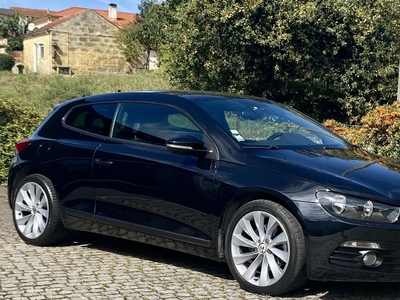 Volkswagen Scirocco 2.0 TFSi Sport DSG por 13 950 € Sisma Automóveis | Porto