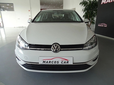 Volkswagen Golf 1.0 TSI Trendline Pack por 17 400 € Marcoscar - Stand de Macedo de Cavaleiros | Bragança