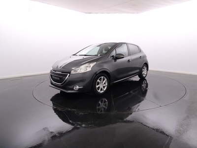 Peugeot 208 1.2 VTi Active por 12 450 € Benecar | Leiria
