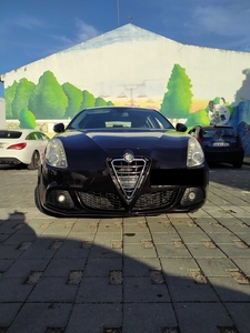 Alfa Romeo Giulietta 1.4 16V 88KW
(120PS) Turismo