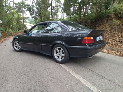 BMW E36 318is coup