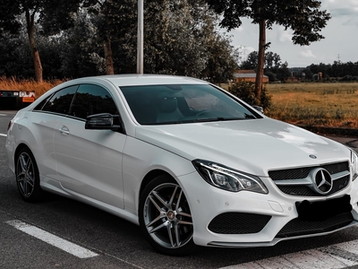 Mercedes e 220 coupe cdi pack amg