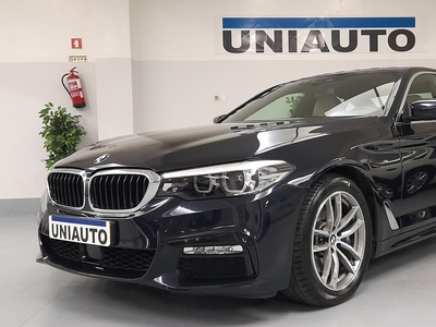 BMW Serie-5 530 d Pack M Auto com 85 455 km por 38 900 € Uniauto - Lisboa | Lisboa