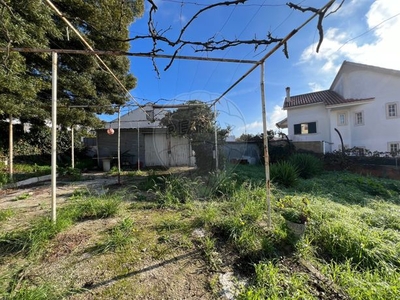 Terreno à venda em Ramada e Caneças, Odivelas