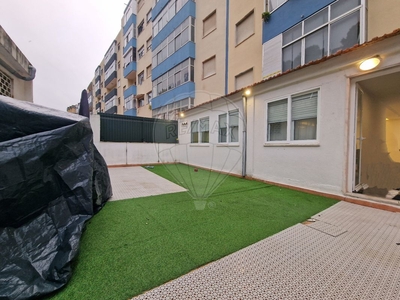 Apartamento T3 à venda em Agualva e Mira-Sintra, Sintra