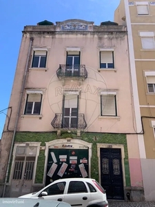 Edifício para comprar em Penha de França, Portugal