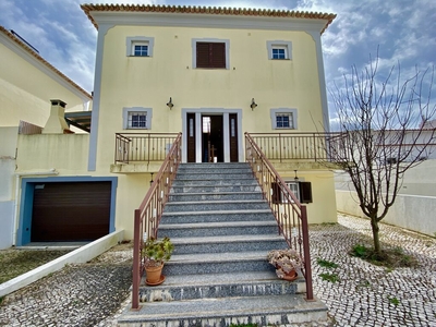 Moradia Geminada V3 para arrendamento, Loulé, Algarve