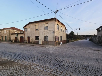 Moradia T3 à venda em Oliveira do Conde, Carregal do Sal