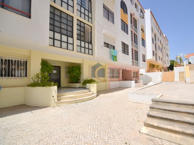 Apartamento para comprar em Quarteira, Portugal