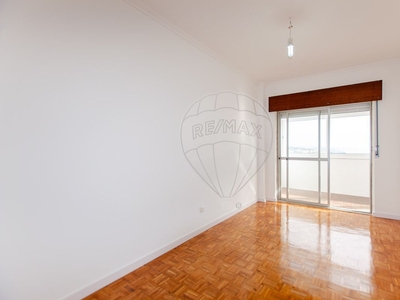 Apartamento T2 para arrendar em Oeiras e São Julião da Barra, Paço de Arcos e Caxias, Oeiras