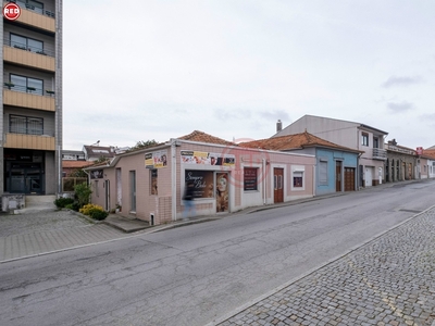 Edifício para comprar em Vila Nova de Gaia, Portugal