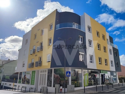 Apartamento T2 Duplex à venda em Malveira e São Miguel de Alcainça