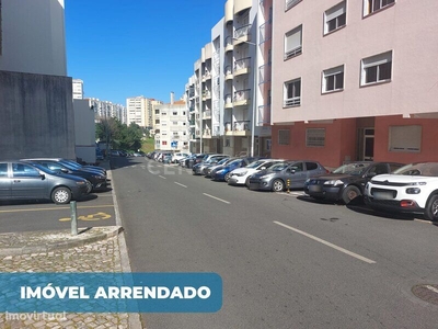 Apartamento T2 em Monte Abraão, Sintra
