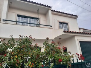 Casa / Villa T4 em Rio de Mouro de 219 m²