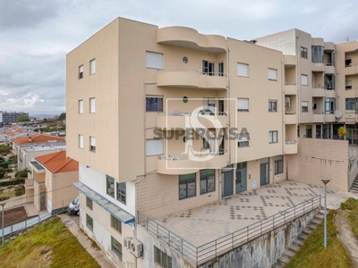 Apartamento T2 à venda em Nogueira, Fraião e Lamaçães