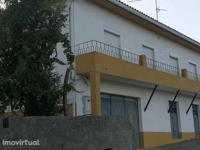 Casa / Villa T4 em Castelo Branco de 170,00 m2