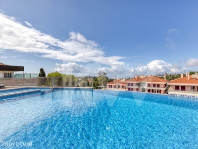 Espetacular Apartamento T4, com vista mar piscina no Centro do Estori