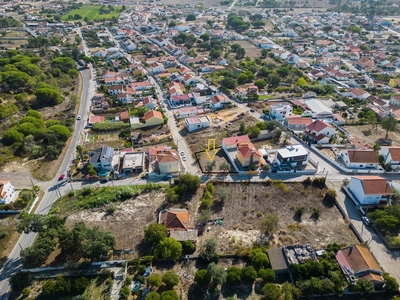 Lote de terreno Urbano, 2 frentes, para construção no Bairro Alentejano, Palmela.