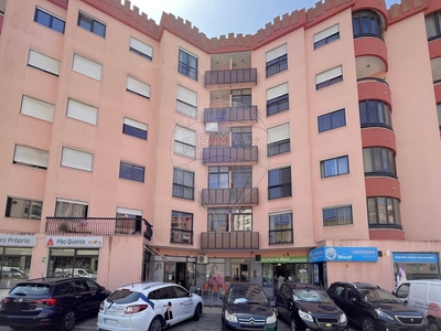 Apartamento para comprar em Queluz, Portugal