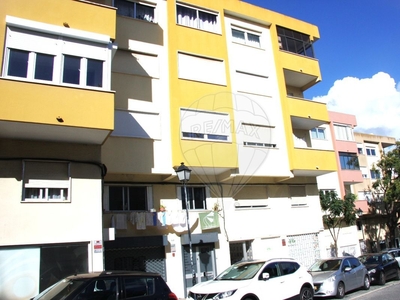 Apartamento T3 para arrendar em Algés, Linda-a-Velha e Cruz Quebrada-Dafundo, Oeiras