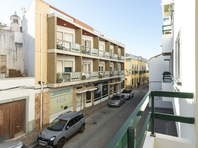 Apartamento T4 em Faro (Sé e São Pedro) de 191 m²