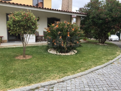Casa para alugar em Montelavar, Portugal