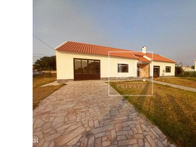 Casa para alugar em Santo Isidoro, Portugal