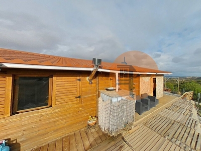 Terreno com 11.360 m2 - casa de madeira T3+1 amovível - alcarias grandes - azinhal - castro marim - algarve