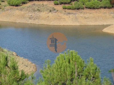 Terreno rústico com 10.480 m2 junto a barragem do beliche - alcarias - azinhal - algarve