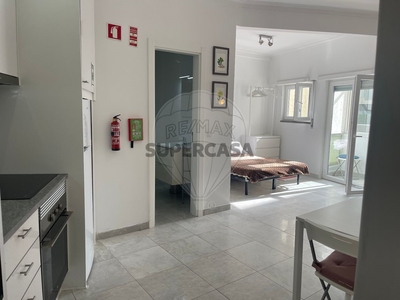 Apartamento T0 para arrendamento em Oeiras e São Julião da Barra, Paço de Arcos e Caxias