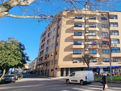 Apartamento T3+1 para arrendamento em Bonfim