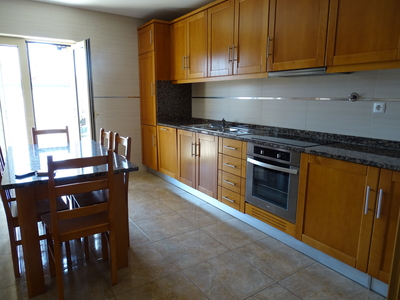 Apartamento T4 com 2 suites em Chaves