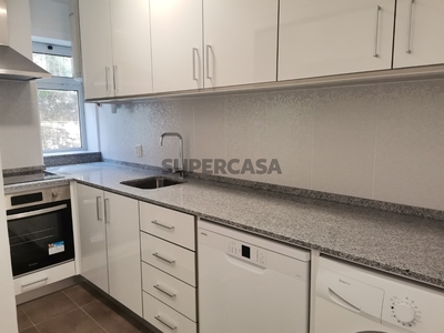 Apartamento T2 à venda na Rua Brigadeiro Correia Cardoso