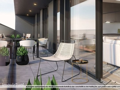 Apartamento T3 Madalena Novo de Luxo Poente/Norte Terraço 26m2