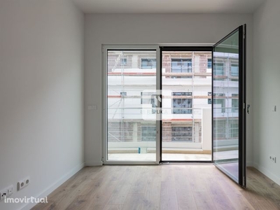 Apartamento T1 com Varanda e Lugar de garagem - Ramalde, Porto