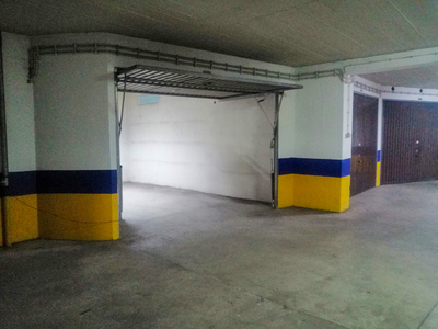 Garagem Box - Queluz - 35 m2